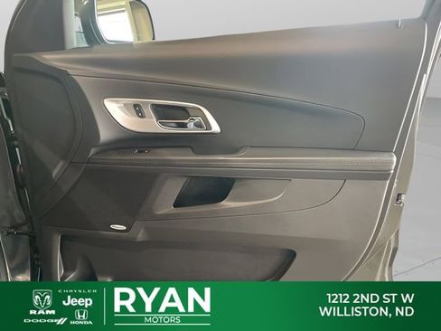 Used 2017 Chevrolet Equinox LT w/ Convenience Package AWD/4WD image 40