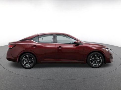 Used 2025 Nissan Sentra SV FWD image 11