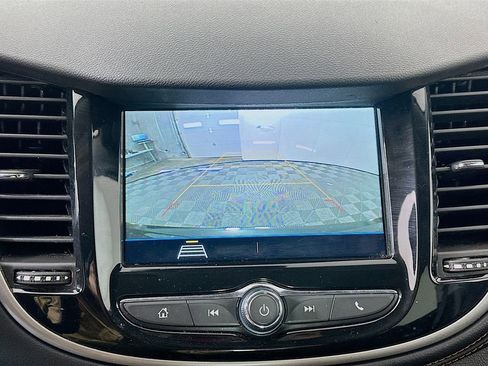 Used 2019 Chevrolet Trax LT w/ LT Convenience Package image 13