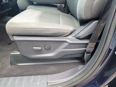 Certified 2025 Ford F250 XLT AWD/4WD image 18