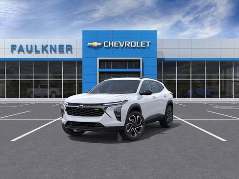 New 2026 Chevrolet Trax RS w/ Sunroof Package FWD image 9