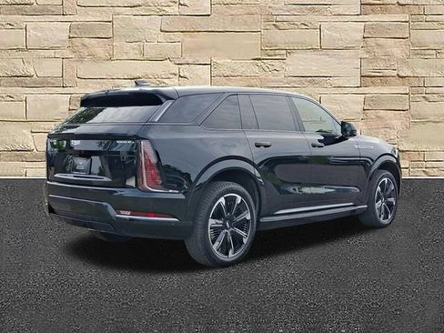 Used 2025 Cadillac Escalade IQ Sport 2 AWD/4WD image 4