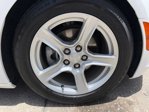 Used 2016 Chevrolet Camaro LT RWD image 21