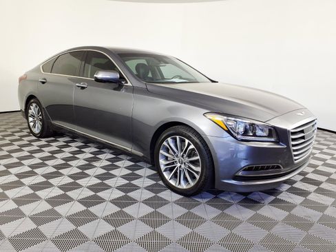 Used 2017 Genesis G80 3.8 RWD image 3