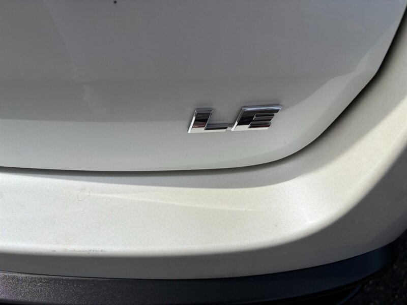 Used 2016 Toyota Highlander Plus FWD image 6