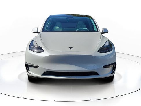Used 2022 Tesla Model Y Performance AWD/4WD image 2