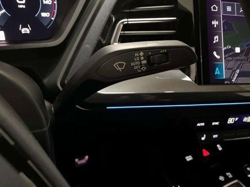 Used 2024 Audi Q4 e-tron Premium Plus w/ Premium Plus image 42