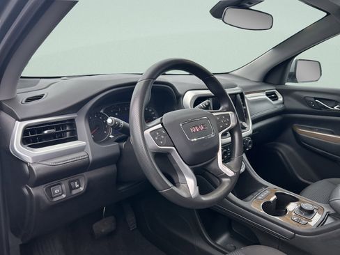 Used 2023 GMC Acadia SLE w/ Driver Convenience Package image 13