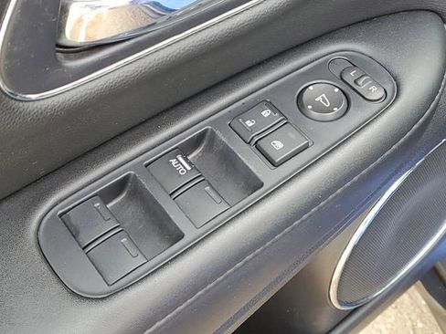 Used 2022 Honda HR-V EX-L image 14