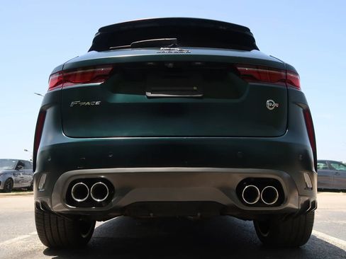 Used 2022 Jaguar F-PACE SVR AWD/4WD image 10