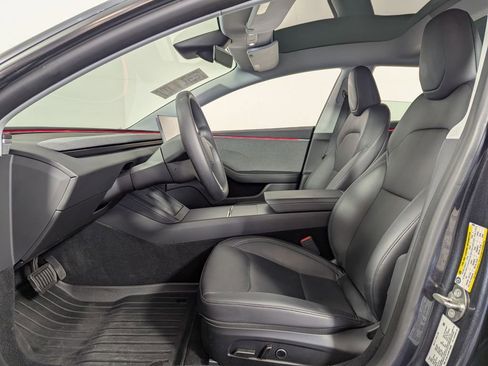 Used 2024 Tesla Model 3 Standard Range image 4