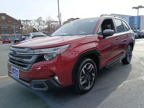 Certified 2025 Subaru Forester Limited AWD/4WD image 7