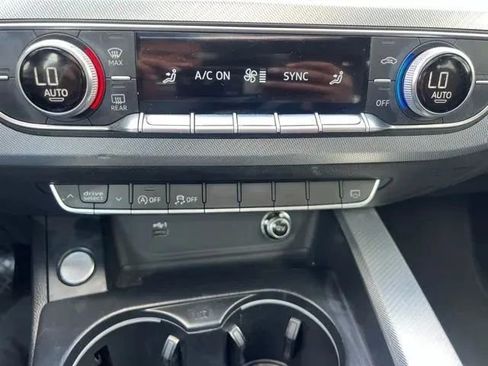 Used 2019 Audi A4 2.0T Premium FWD image 22