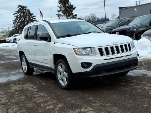 Used 2011 Jeep Compass Limited AWD/4WD image 4
