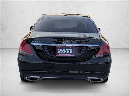 Used 2019 Mercedes-Benz C 300 Sedan image 6