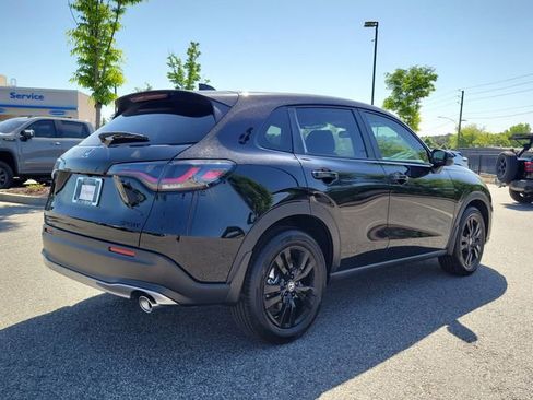 Certified 2026 Honda HR-V Sport image 4