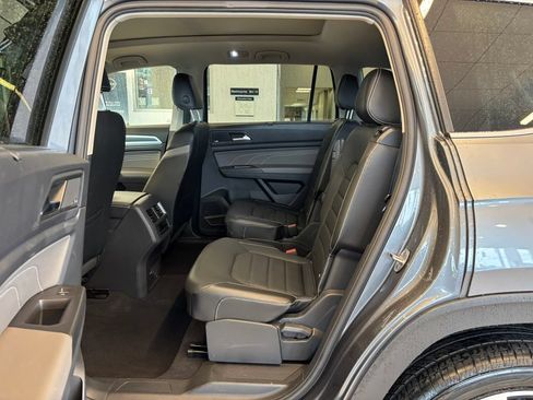 Used 2022 Volkswagen Atlas SEL Premium AWD/4WD image 27