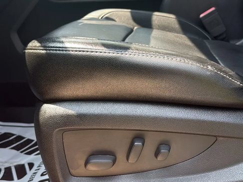 Used 2017 Chevrolet Silverado 1500 LTZ Z71 AWD/4WD image 19