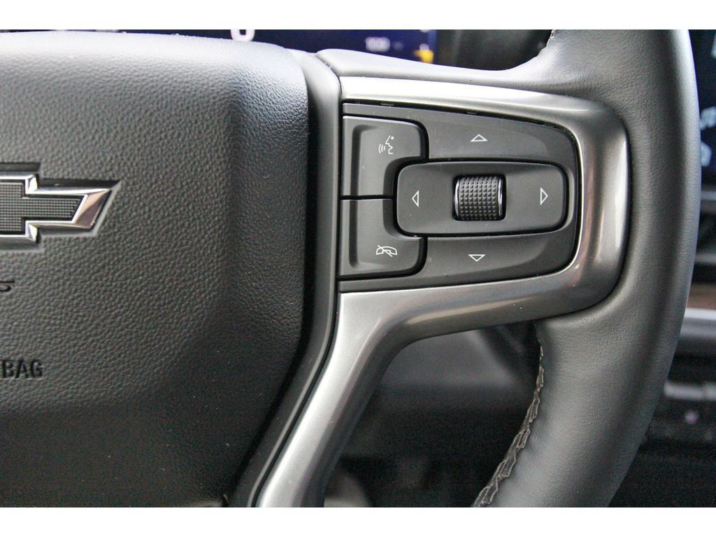 Used 2026 Chevrolet Silverado 1500 RST w/ RST Select Package AWD/4WD image 13