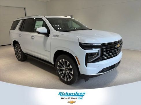 New 2026 Chevrolet Tahoe High Country AWD/4WD image 1