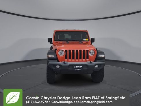 Certified 2018 Jeep Wrangler Sport AWD/4WD image 10