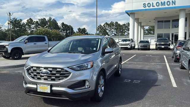Used 2024 Ford Edge Titanium AWD/4WD image 3