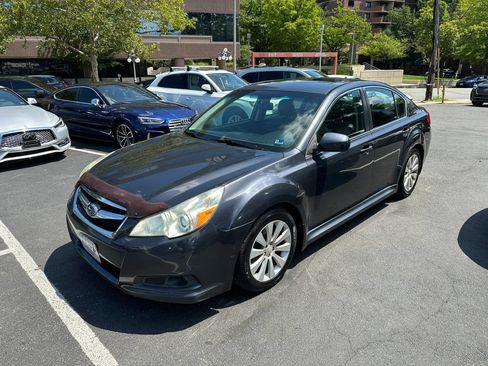 Used 2011 Subaru Legacy 3.6R Limited w/ Popular Equipment Group 2A AWD/4WD image 3