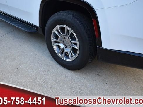 Used 2024 Jeep Wagoneer 4WD image 16