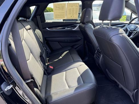 Used 2023 Cadillac XT5 Premium Luxury AWD/4WD image 13