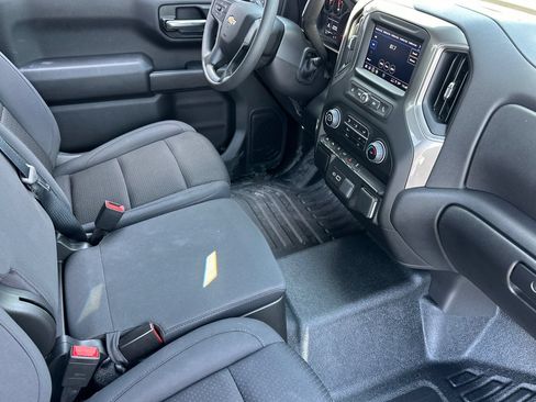 Used 2025 Chevrolet Silverado 1500 W/T w/ WT Safety Package AWD/4WD image 16