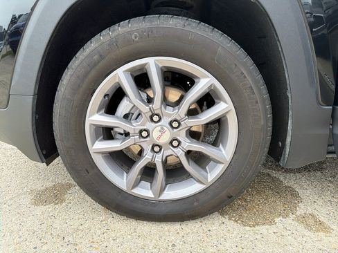 Certified 2024 GMC Terrain SLT AWD/4WD image 29