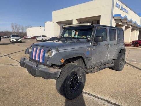 Used 2017 Jeep Wrangler Unlimited Sport w/ Max Tow Package image 2