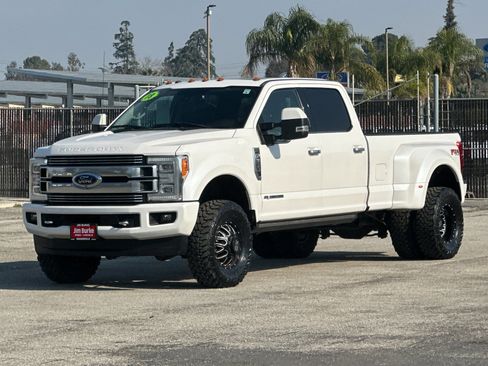 Used 2018 Ford F350 Limited image 8