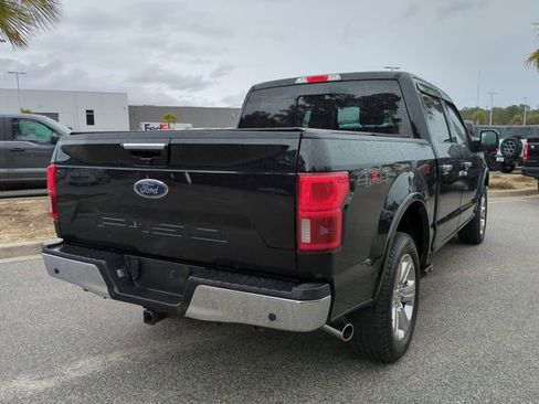 Used 2018 Ford F150 Lariat w/ Equipment Group 502A Luxury image 4