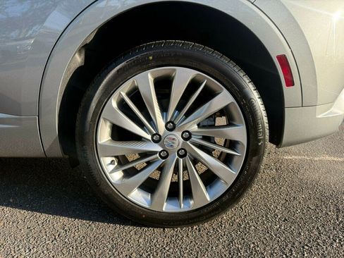 Used 2024 Buick Envision Avenir image 11