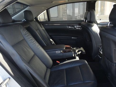 Used 2013 Mercedes-Benz S 550 4MATIC image 25