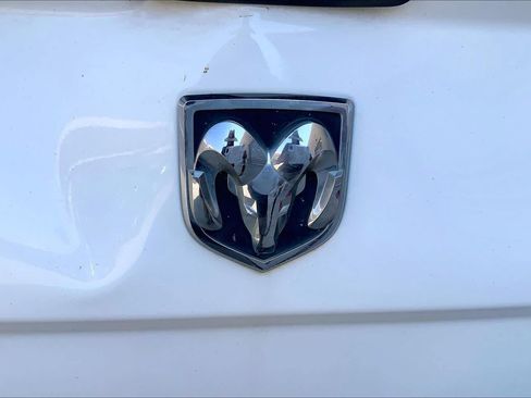 Used 2011 RAM 1500 Classic SLT RWD image 31