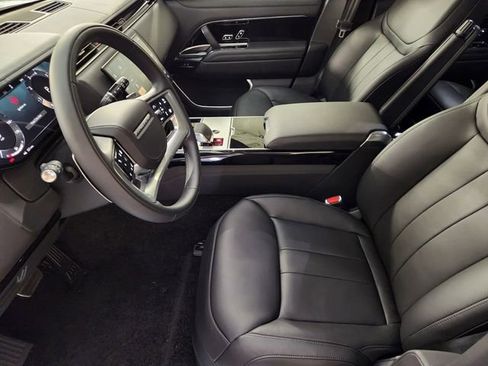 New 2026 Land Rover Range Rover Long Wheelbase SE AWD/4WD image 13