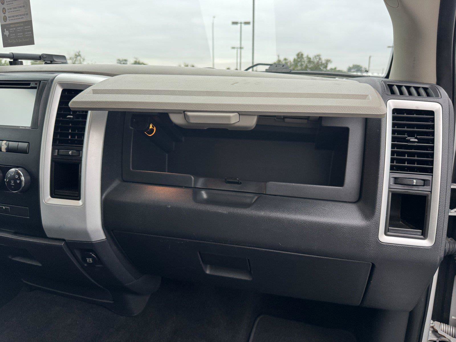 Used 2011 RAM 1500 Classic SLT w/ Luxury Group RWD image 36