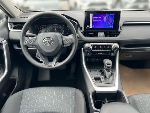 New 2025 Toyota RAV4 XLE image 18