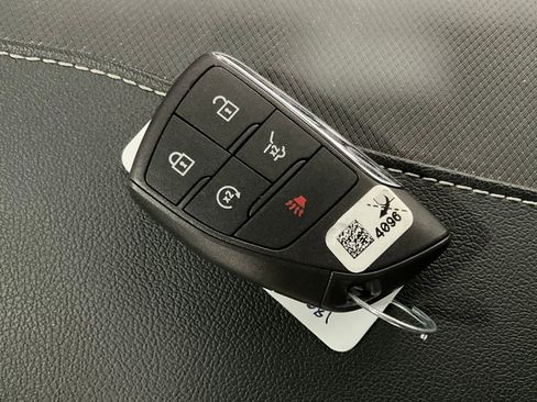 Used 2024 Chevrolet Traverse RS w/ LPO, Floor Liner Package image 13