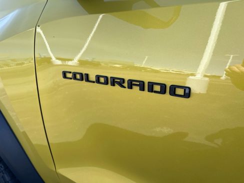 Used 2023 Chevrolet Colorado ZR2 w/ ZR2 Convenience Package III image 4