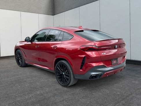 Used 2022 BMW X6 xDrive40i w/ M Sport Package AWD/4WD image 3