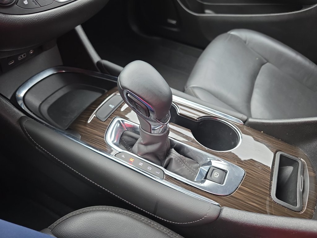 Used 2023 Chevrolet Malibu LT FWD image 21