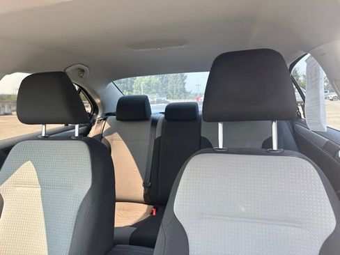 Used 2017 Volkswagen Jetta S FWD image 9