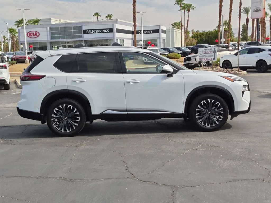 Used 2024 Nissan Rogue Platinum AWD/4WD image 5