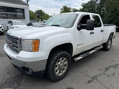 Used 2014 GMC Sierra 2500 SLE w/ SLE Preferred Package