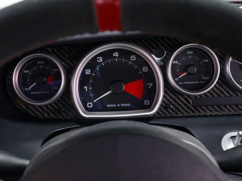 Used 2006 Ford GT RWD image 38