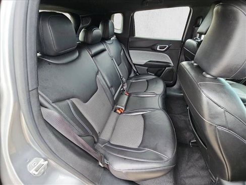 Used 2023 Jeep Compass Latitude AWD/4WD image 18