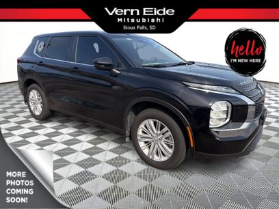 Used 2024 Mitsubishi Outlander ES